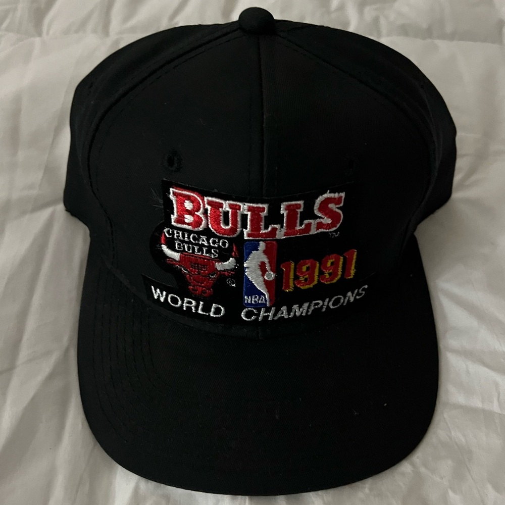 Vintage 90s Chicago Bulls World Champions Sports Specialties Snapback Cap Hat